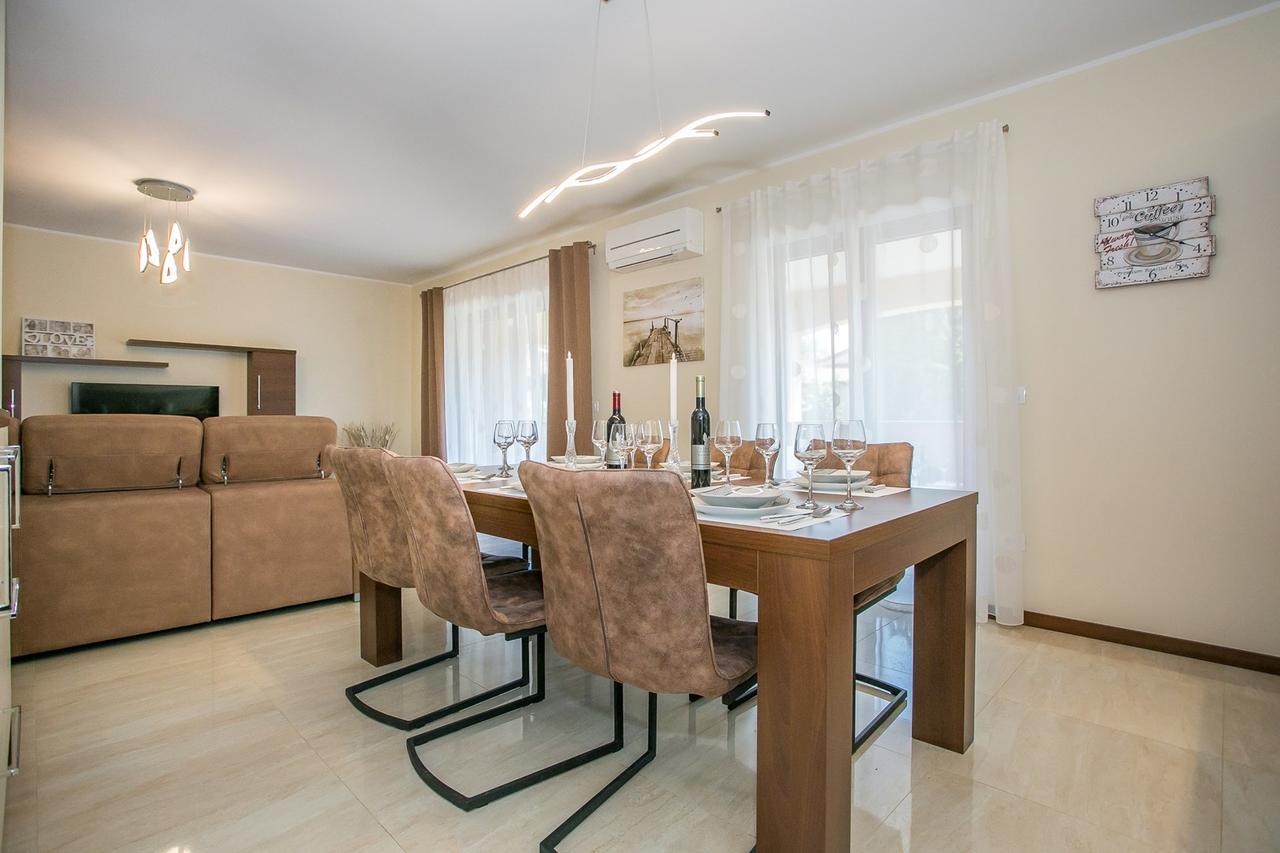 Apartment Stanko Vrvari Exteriör bild