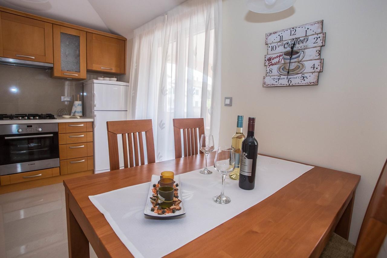 Apartment Stanko Vrvari Exteriör bild