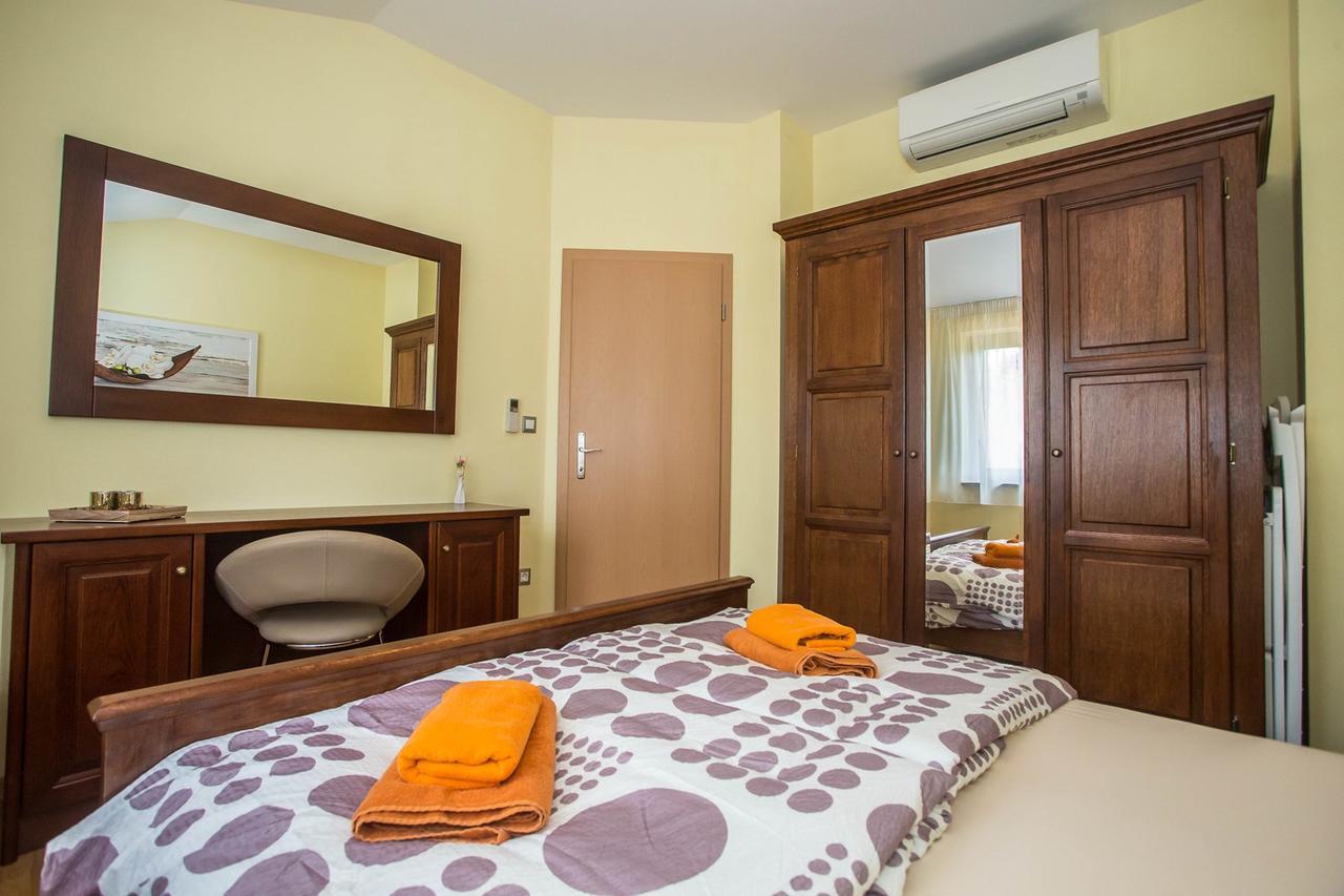 Apartment Stanko Vrvari Exteriör bild