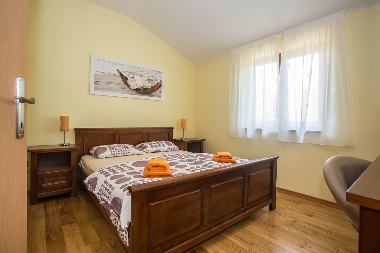 Apartment Stanko Vrvari Exteriör bild
